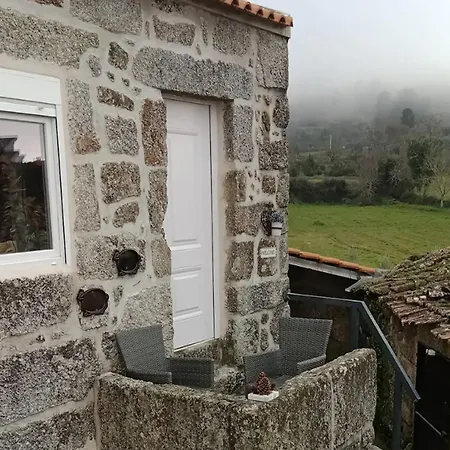 Akivillas Celorico Brick